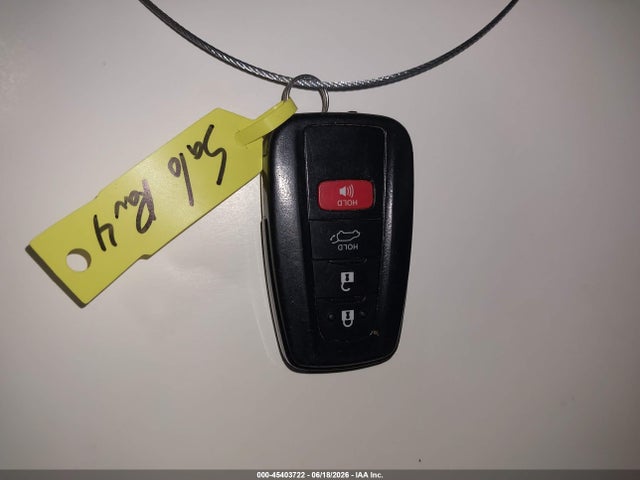 2T3P1RFV7NW278674 Toyota Rav4 Xle