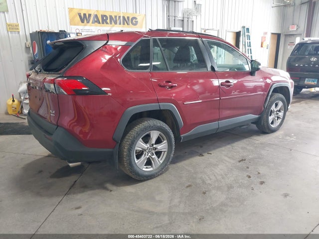 2T3P1RFV7NW278674 Toyota Rav4 Xle