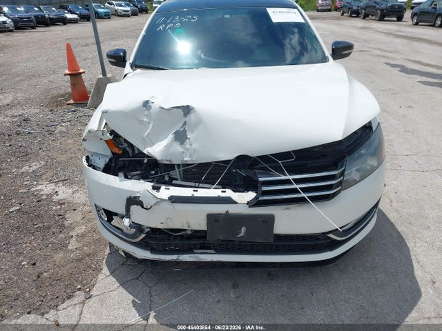 1VWBT7A39FC026229 Volkswagen Passat 1.8t Sport