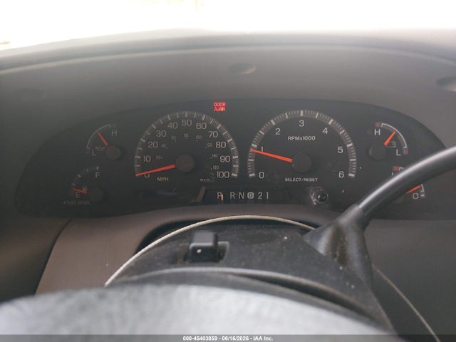 45403859 :رقم المزاد ، 1FTZX1728XNB57594 vin ، 1999 Ford F-150 Work Series/xl/xlt مزاد بيع