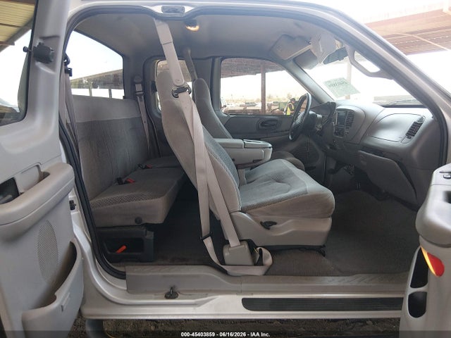 45403859 :رقم المزاد ، 1FTZX1728XNB57594 vin ، 1999 Ford F-150 Work Series/xl/xlt مزاد بيع