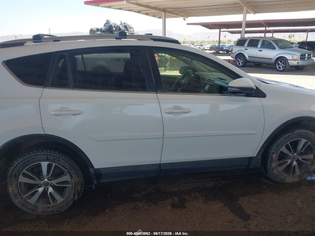 Toyota Rav4 Xle 2017 JTMWFREV9HJ141060 Image 13