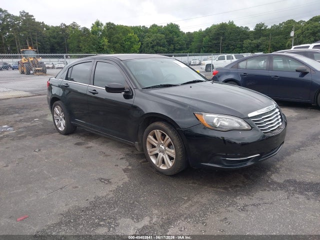 Продаж на аукціоні авто 2013 Chrysler 200 Lx, vin: 1C3CCBAB6DN764769, номер лоту: 45403941