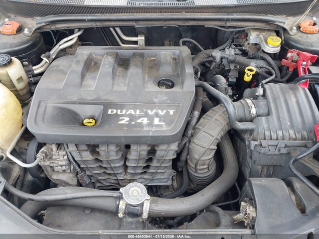Продаж на аукціоні авто 2013 Chrysler 200 Lx, vin: 1C3CCBAB6DN764769, номер лоту: 45403941
