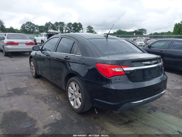 Продаж на аукціоні авто 2013 Chrysler 200 Lx, vin: 1C3CCBAB6DN764769, номер лоту: 45403941
