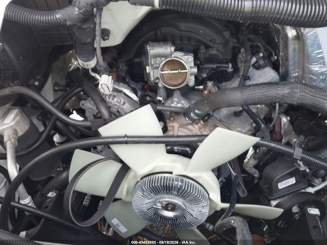Chevrolet Express Cutaway Work Van 2024 1GB0GRFP0R1158967 Image 9
