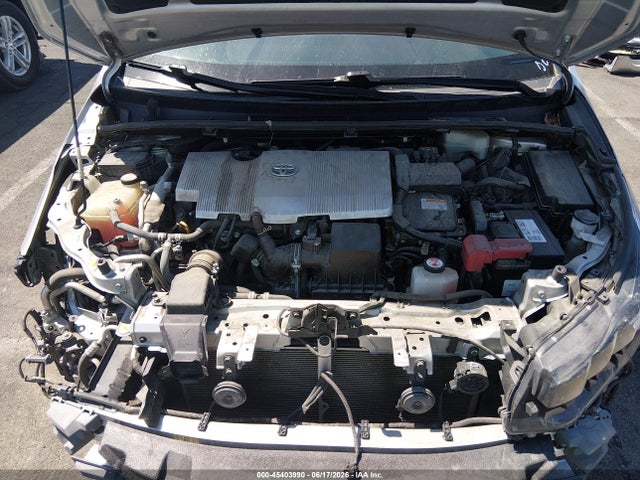 JTDKARFP7J3104452 Toyota Prius Prime Premium