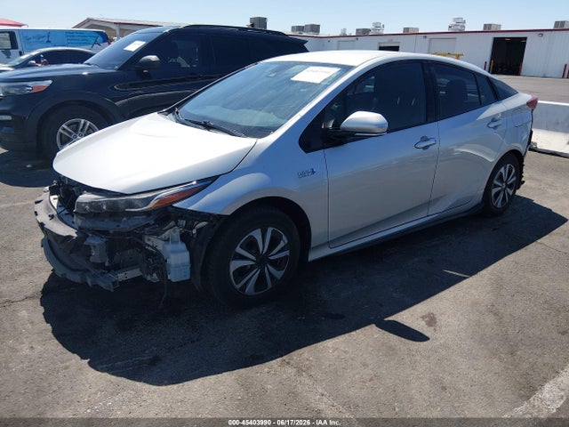 JTDKARFP7J3104452 Toyota Prius Prime Premium