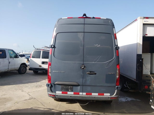 WD4PF0CD7KP104626 Mercedes-Benz Sprinter 2500 High Roof V6