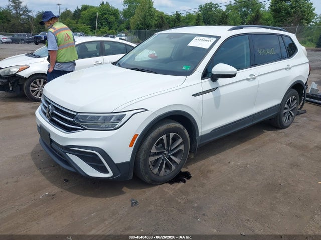 45404083 :رقم المزاد ، 3VVRB7AX0PM131959 vin ، 2023 Volkswagen Tiguan 2.0t S مزاد بيع