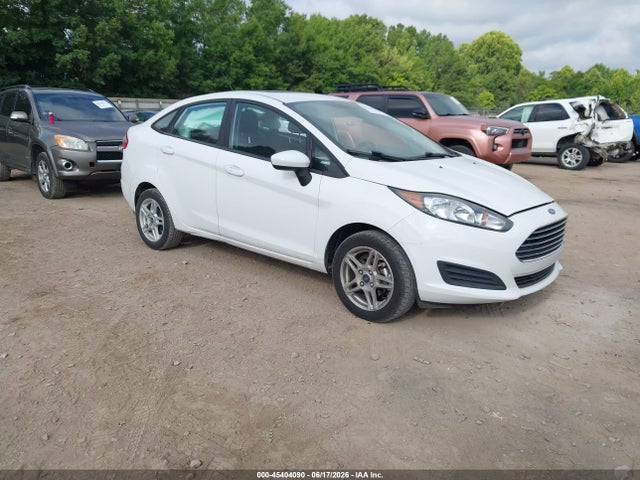 45404090 :رقم المزاد ، 3FADP4BJ1KM145662 vin ، 2019 Ford Fiesta Se مزاد بيع