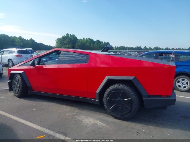 Tesla Cybertruck All-wheel Drive 2024 7G2CEHED8RA001642 Image 13