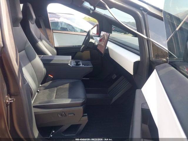 Tesla Cybertruck All-wheel Drive 2024 7G2CEHED8RA001642 Image 5