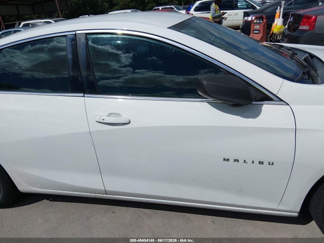 1G1ZB5ST8HF268141 Chevrolet MALIBU LS