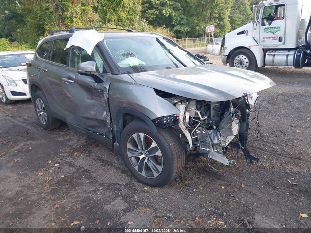 2026 Toyota Highlander Xle მანქანა იყიდება აუქციონზე, vin: 5TDKDRBH3TS595612, აუქციონის ნომერი: 45404167
