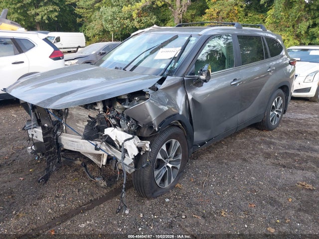 2026 Toyota Highlander Xle მანქანა იყიდება აუქციონზე, vin: 5TDKDRBH3TS595612, აუქციონის ნომერი: 45404167