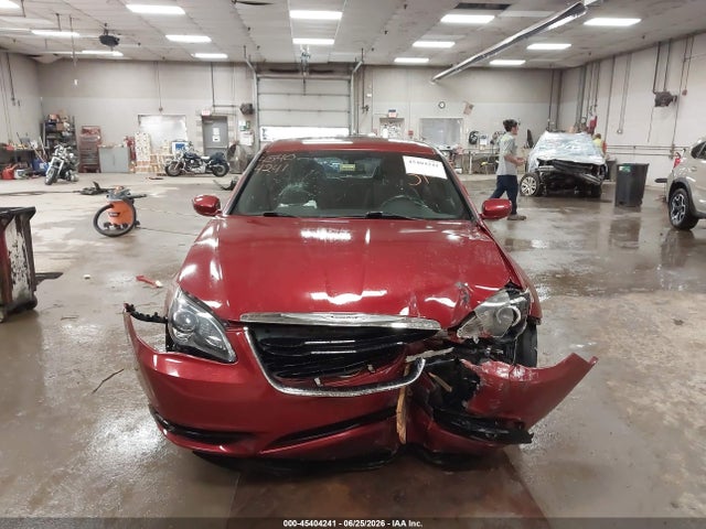 2012 Chrysler 200 S მანქანა იყიდება აუქციონზე, vin: 1C3CCBHG1CN149949, აუქციონის ნომერი: 45404241