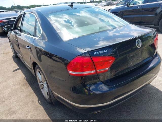 Продаж на аукціоні авто 2015 Volkswagen Passat 2.0l Tdi Sel Premium, vin: 1VWCV7A39FC054806, номер лоту: 45404245