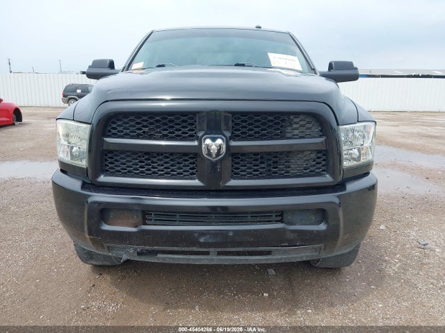 45404266 :رقم المزاد ، 3C6UR5CJ2GG192043 vin ، 2016 Ram 2500 Tradesman مزاد بيع
