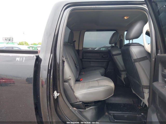 45404266 :رقم المزاد ، 3C6UR5CJ2GG192043 vin ، 2016 Ram 2500 Tradesman مزاد بيع