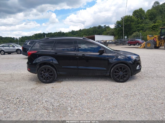 Aukcja sprzedaży 2019 Ford Escape Se, vin: 1FMCU9GDXKUB82411, numer aukcji: 45404272