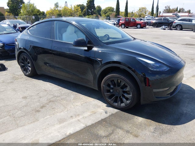Tesla Model Y Long Range Single Motor Rear-wheel Drive/rwd 2024 7SAYGDED3RF025168 main image