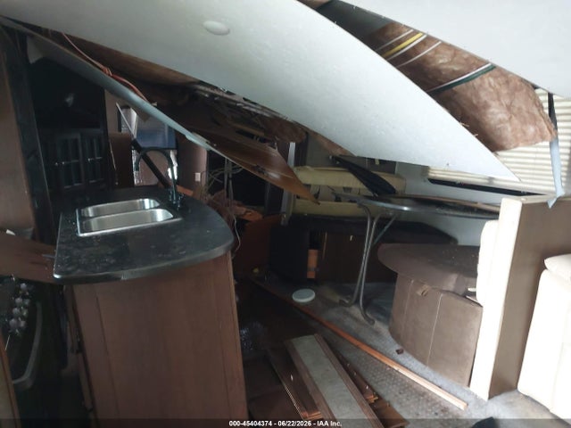 45404374 :رقم المزاد ، 4YDT34B2XFD423225 vin ، 2015 Keystone Rv Other مزاد بيع