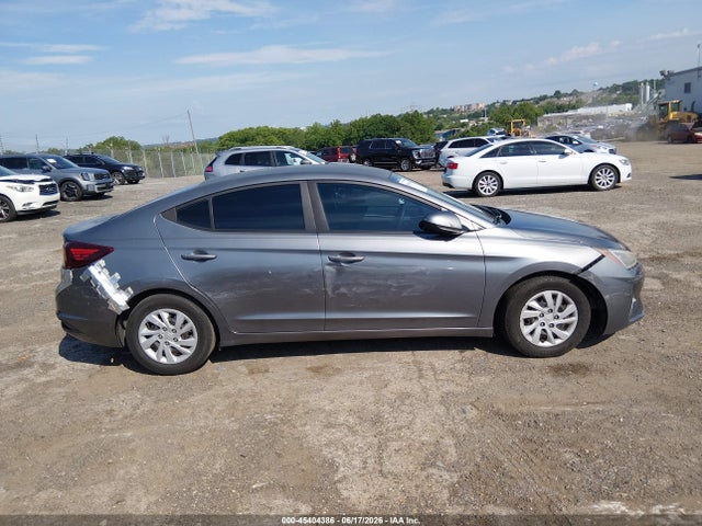 Hyundai ELANTRA SE 2019 5NPD74LF0KH433781 Image 13