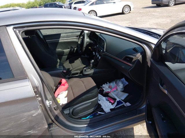 Hyundai ELANTRA SE 2019 5NPD74LF0KH433781 Image 5