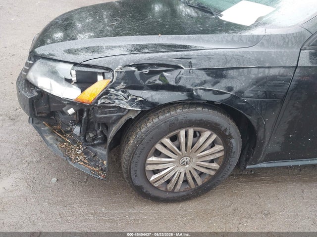 Aukcja sprzedaży 2015 Volkswagen Passat 1.8t S, vin: 1VWAT7A31FC019173, numer aukcji: 45404437