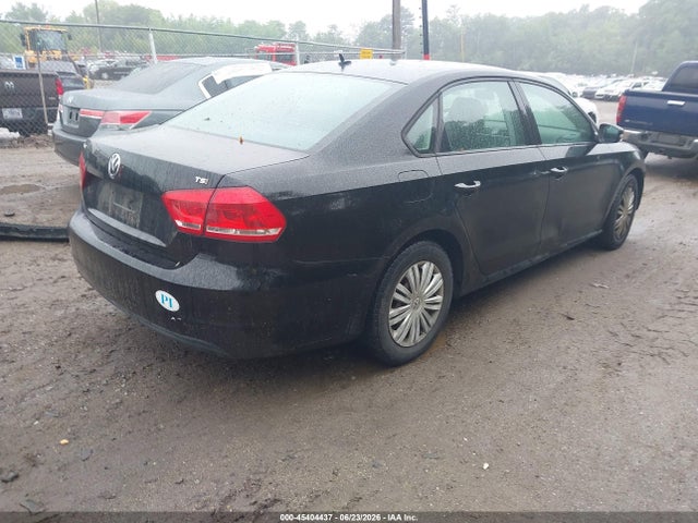 Aukcja sprzedaży 2015 Volkswagen Passat 1.8t S, vin: 1VWAT7A31FC019173, numer aukcji: 45404437