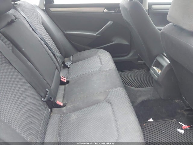 Aukcja sprzedaży 2015 Volkswagen Passat 1.8t S, vin: 1VWAT7A31FC019173, numer aukcji: 45404437