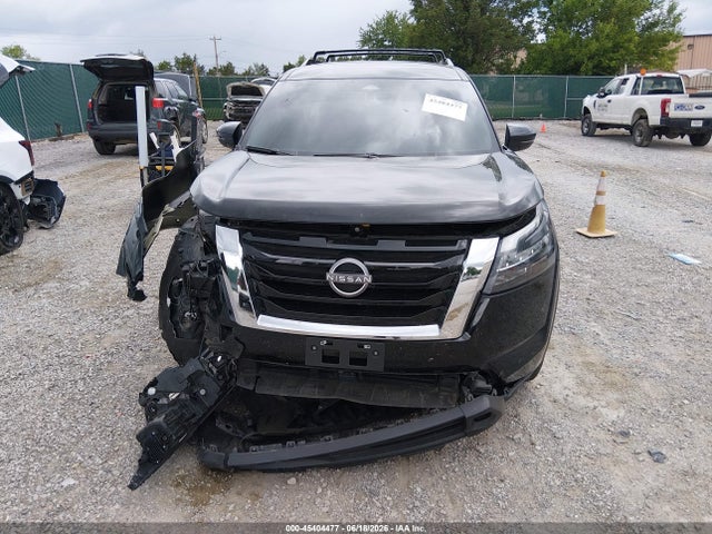 45404477 :رقم المزاد ، 5N1DR3BC5PC256252 vin ، 2023 Nissan Pathfinder Sv 4wd مزاد بيع