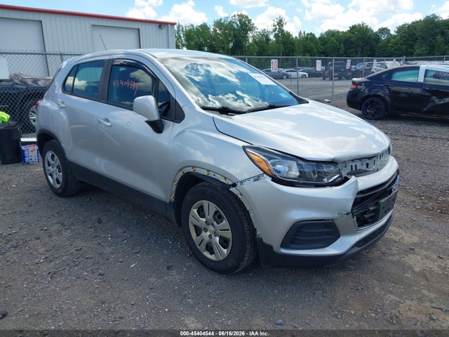 2018 Chevrolet Trax Ls მანქანა იყიდება აუქციონზე, vin: KL7CJKSB8JB647866, აუქციონის ნომერი: 45404544