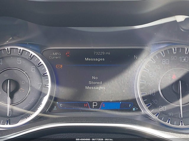 45404560 :رقم المزاد ، 1C3CCCCBXGN147169 vin ، 2016 Chrysler 200 C مزاد بيع