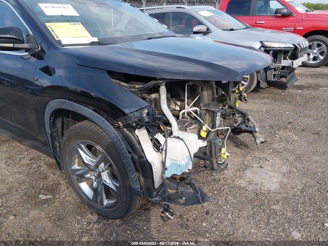 5TDDZRFHXKS983780 Toyota Highlander Limited Platinum