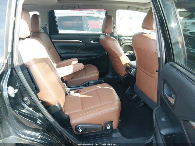 5TDDZRFHXKS983780 Toyota Highlander Limited Platinum