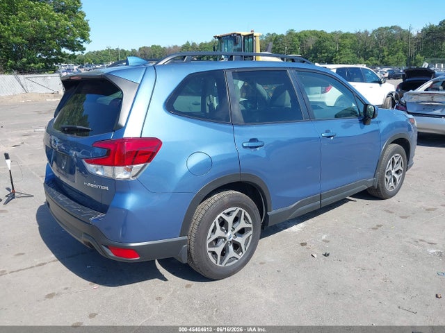 Продажа на аукционе авто 2023 Subaru Forester Premium, vin: JF2SKADC9PH518862, номер лота: 45404613