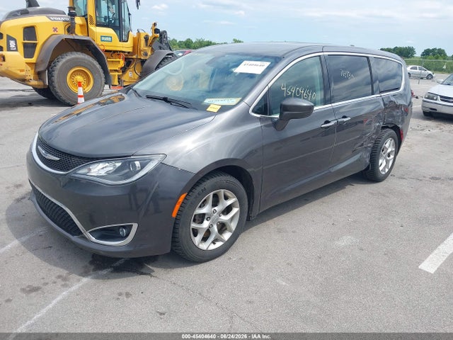 2019 Chrysler Pacifica Touring Plus მანქანა იყიდება აუქციონზე, vin: 2C4RC1FG3KR505709, აუქციონის ნომერი: 45404640