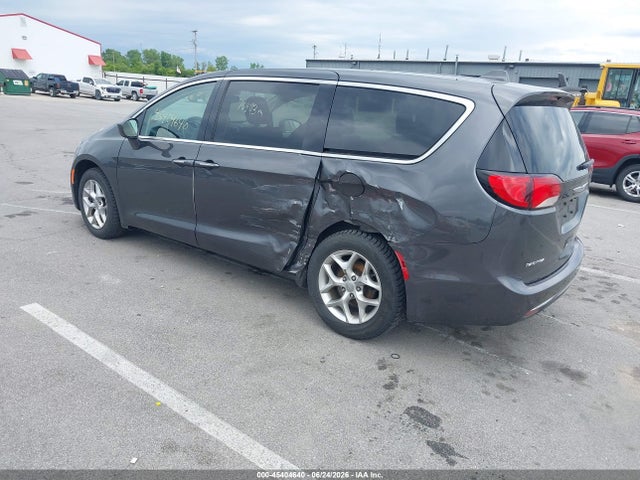 2019 Chrysler Pacifica Touring Plus მანქანა იყიდება აუქციონზე, vin: 2C4RC1FG3KR505709, აუქციონის ნომერი: 45404640