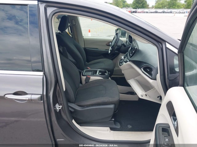 2019 Chrysler Pacifica Touring Plus მანქანა იყიდება აუქციონზე, vin: 2C4RC1FG3KR505709, აუქციონის ნომერი: 45404640