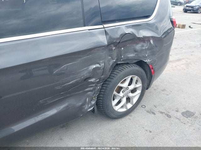 2019 Chrysler Pacifica Touring Plus მანქანა იყიდება აუქციონზე, vin: 2C4RC1FG3KR505709, აუქციონის ნომერი: 45404640