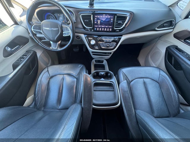 Продаж на аукціоні авто 2019 Chrysler Pacifica Touring L, vin: 2C4RC1BG0KR555280, номер лоту: 45404655
