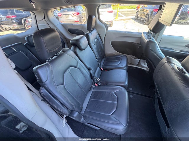 Продаж на аукціоні авто 2019 Chrysler Pacifica Touring L, vin: 2C4RC1BG0KR555280, номер лоту: 45404655