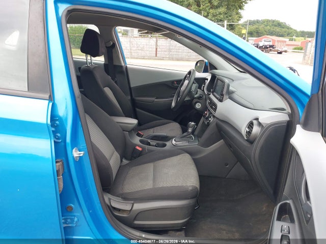 2019 Hyundai Kona Se მანქანა იყიდება აუქციონზე, vin: KM8K12AAXKU298573, აუქციონის ნომერი: 45404677