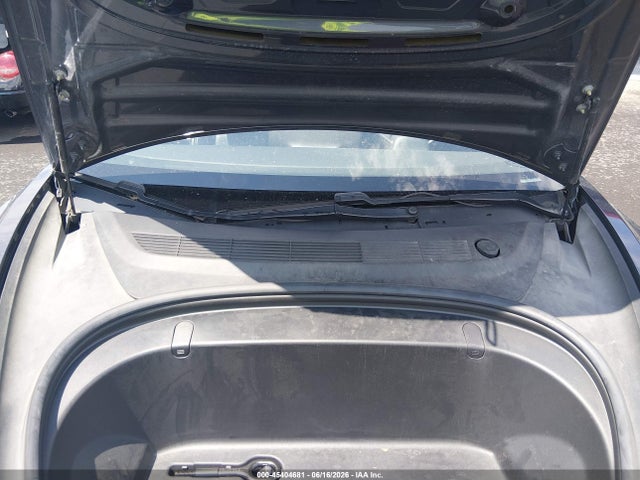 45404681 :رقم المزاد ، 5YJ3E1EB7KF533319 vin ، 2019 Tesla Model 3 Long Range/performance مزاد بيع