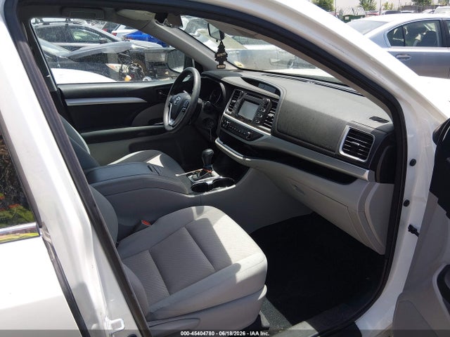 Продаж на аукціоні авто 2016 Toyota Highlander Le/le Plus, vin: 5TDBKRFH6GS345352, номер лоту: 45404780