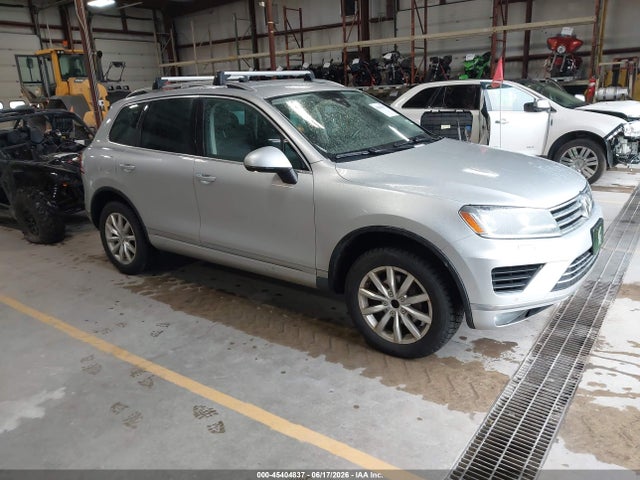 45404837 :رقم المزاد ، WVGEF9BP2GD004200 vin ، 2016 Volkswagen Touareg Vr6 Sport مزاد بيع