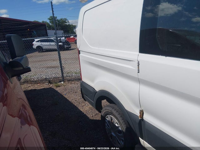 Ford Transit-250 2015 1FTNR1ZMXFKB02734 Image 12