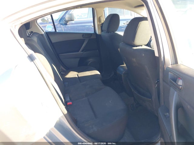 Продаж на аукціоні авто 2011 Mazda Mazda3 I Sport, vin: JM1BL1UG0B1392651, номер лоту: 45404889